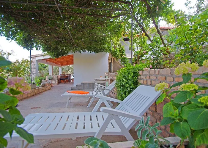 بيت للعطل Getaway House